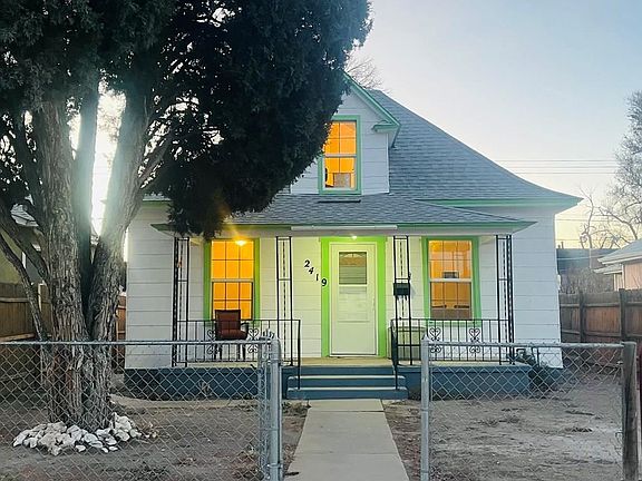 2nd image of 2419 Cedar St