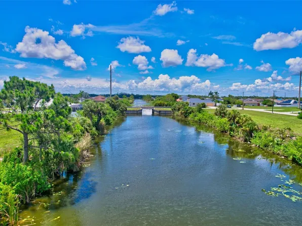 2625 NE 5th Ave, Cape Coral, FL 33909
