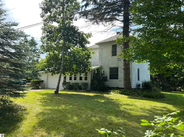 652 S Crawford Rd, Mount Pleasant, MI 48858