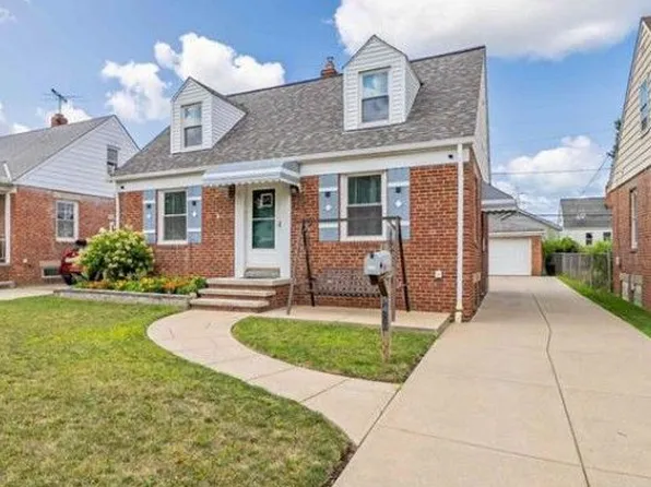 9408 Orchard Ave, Brooklyn, OH 44144
