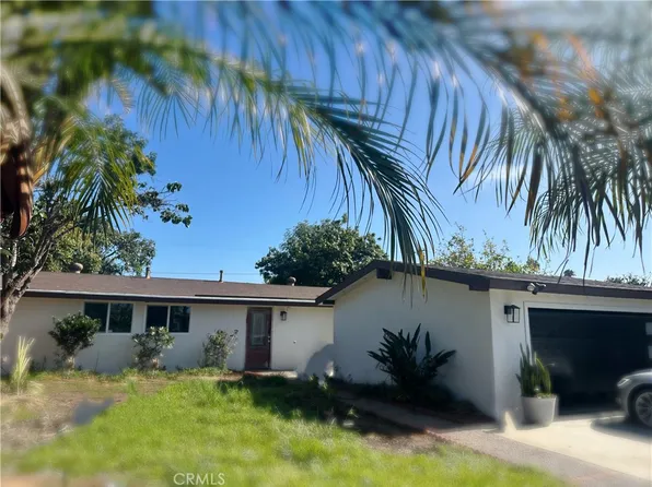 852 Towne St, Costa Mesa, CA 92627