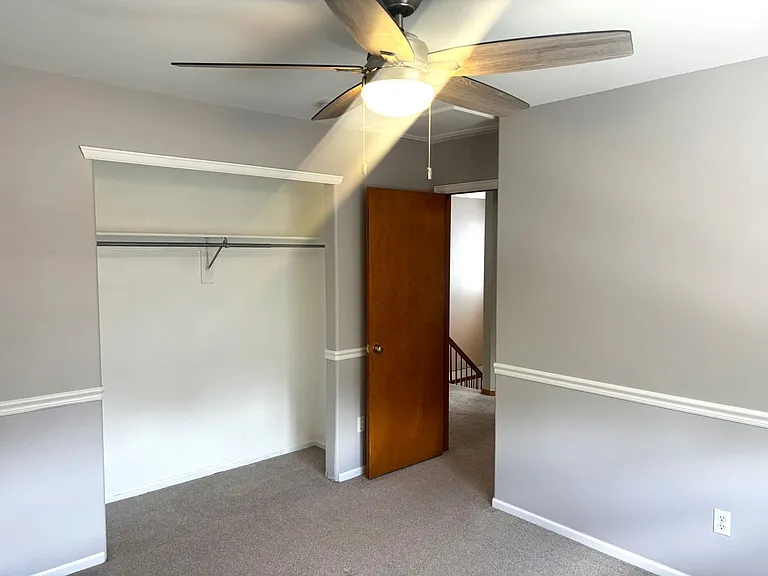 10318 Ravenswood Ln — Photo 13