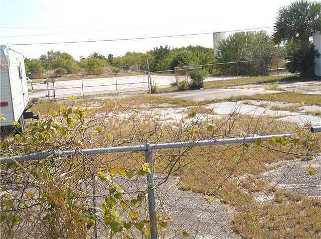 2nd image of 601 S 3rd St