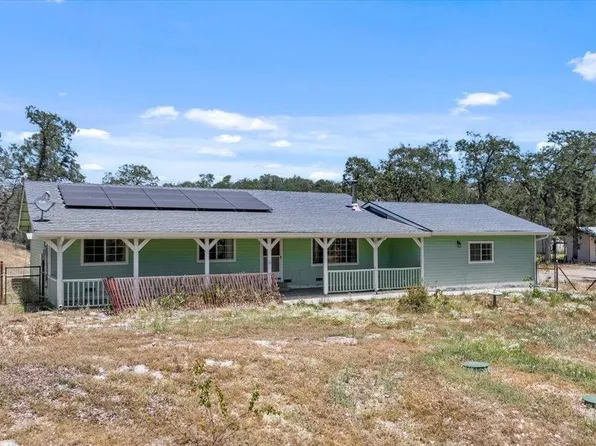 5879 McCauley Rd, Valley Springs, CA 95252