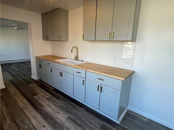 4th image of 12554 Melody Ln