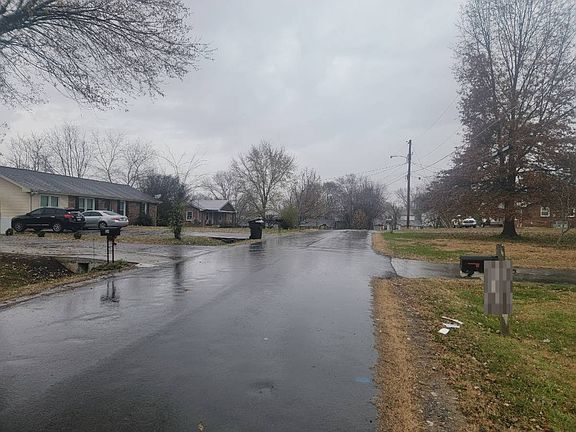 5th image of 135 Gwen Ave