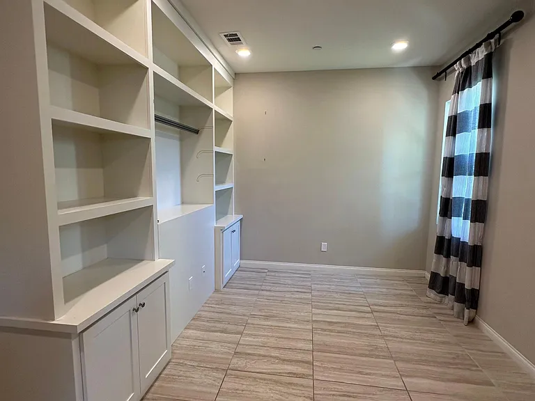 5992 Village Center Loop Rd #4 — Photo 14