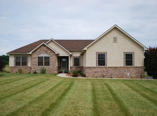 2050 Pickerington Rd NW, Carroll, OH 43112