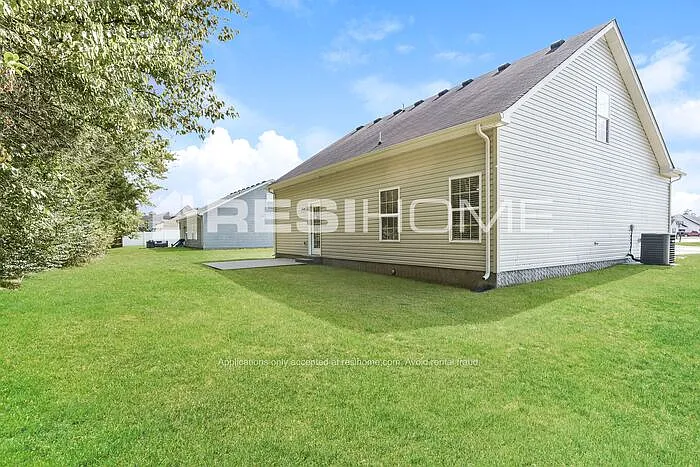 1504 Passage Dr — Photo 12