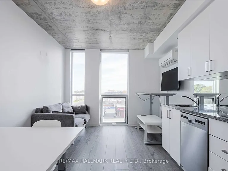 1900 Simcoe St N #436 — Photo 2