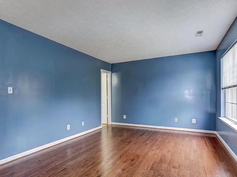 307 Stafford Mews Ln — Photo 11