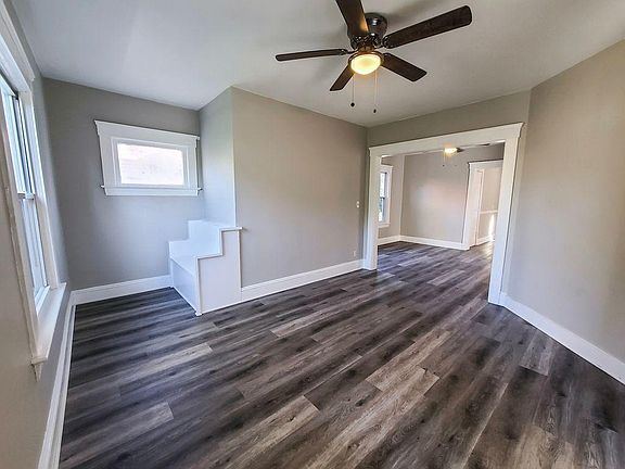3rd image of 4201-4203 Daisy Ave #4201