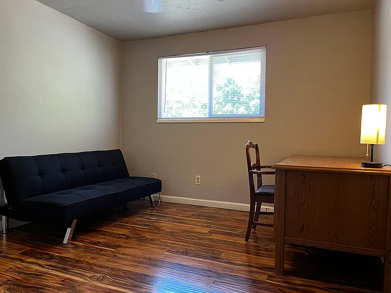 925 Olympic Ave — Photo 16