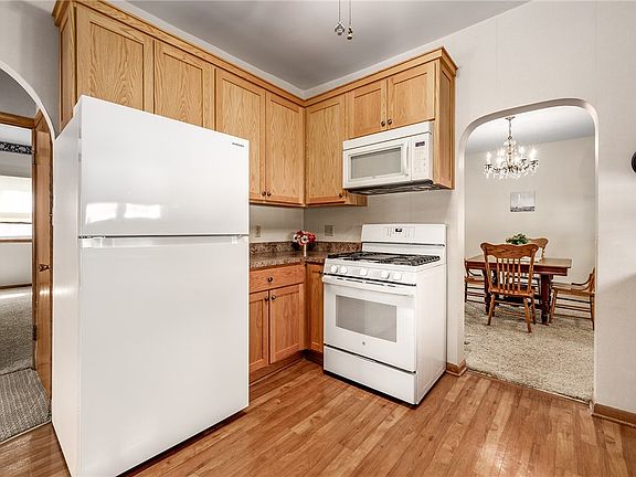 5th image of 651 S Main Street