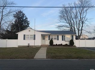 87 Bishop Rd, West Babylon, NY 11704