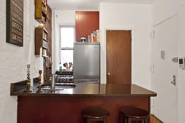 Rented by Compass | media 60