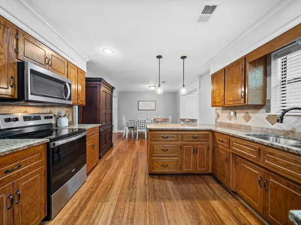 109 Oakland Hills Ter, Hot Springs, AR 71913
