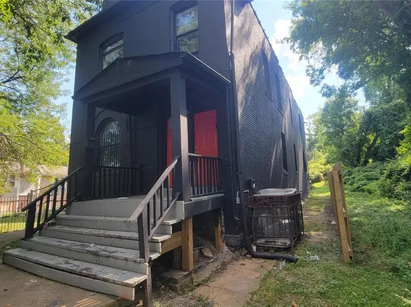 5846 Page Blvd, Saint Louis, MO 63112