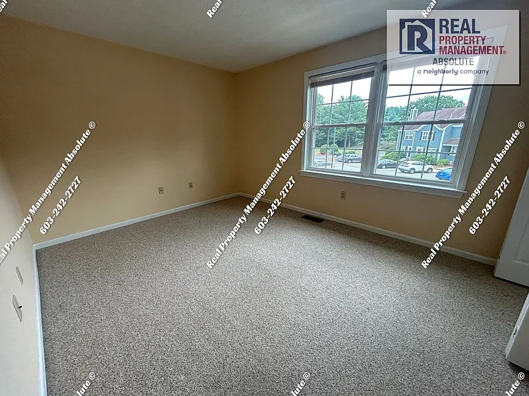 101 Cadogan Way — Photo 27