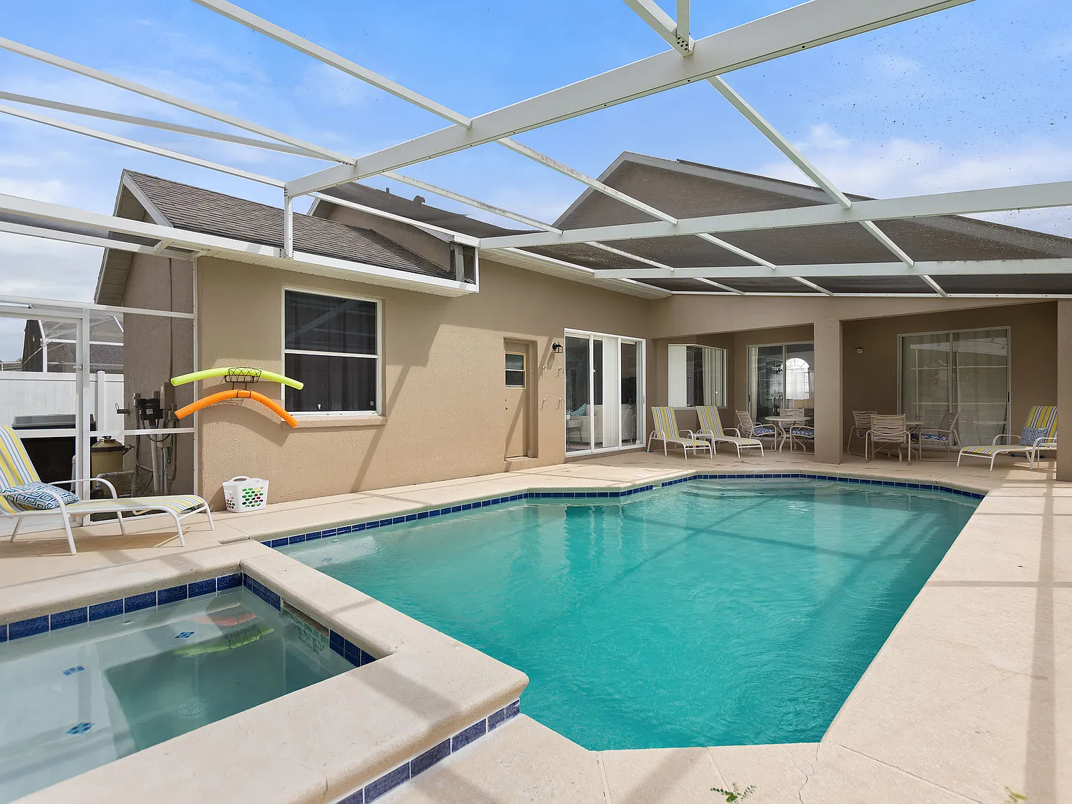 5 bed, 2126 sqft, $3,500 — Photo 4