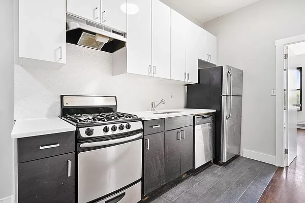 Rented by The Agency | media 7