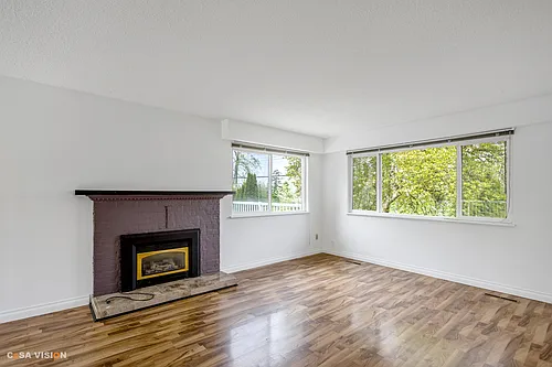 18480 74th Ave Photo 1