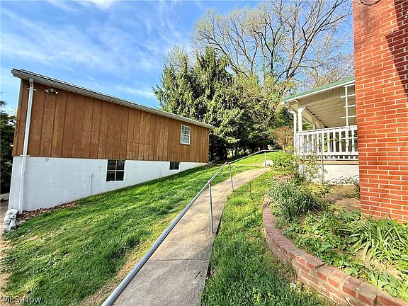 3rd image of 1181 Clement Ave
