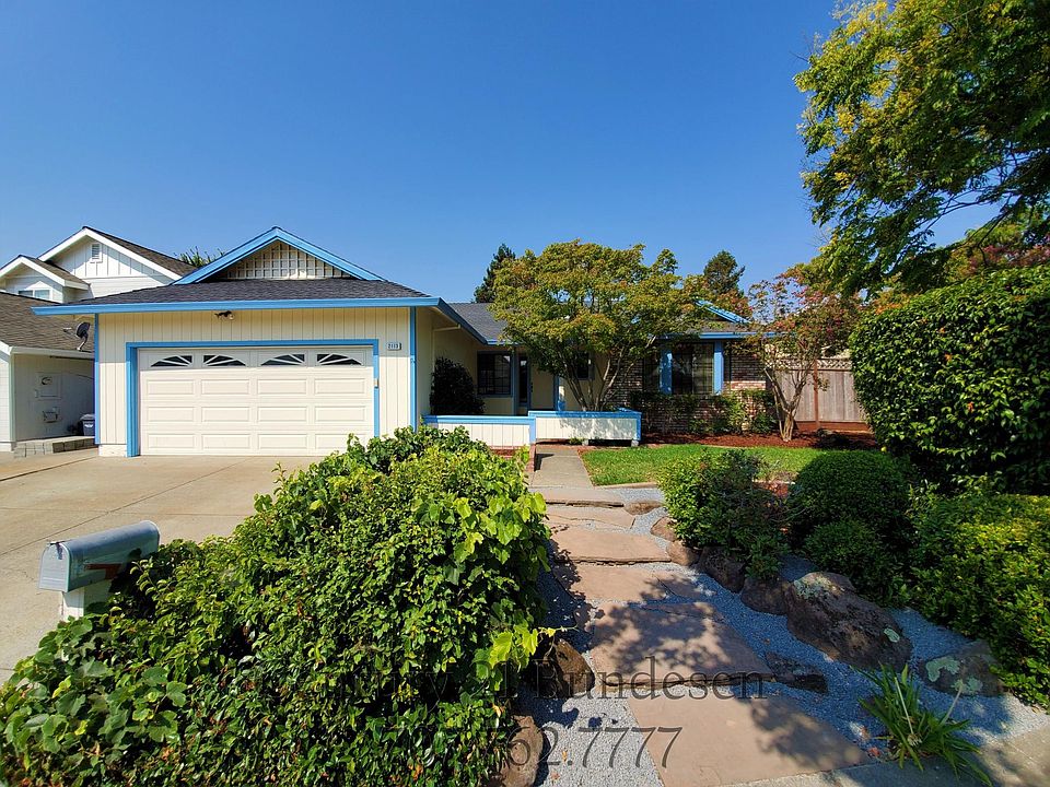 1st image of 2113 Caulfield Ln