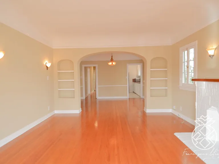 441 N Orange Grove Ave #1/2 — Photo 8