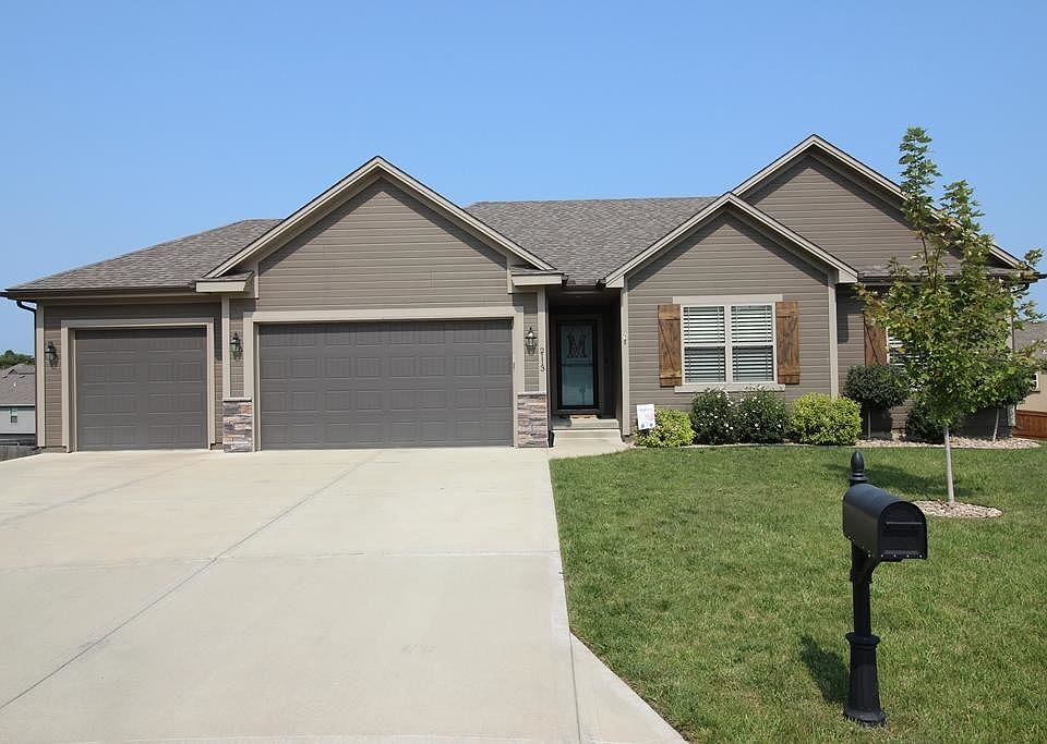 1st image of 2113 NW Cherry Ct
