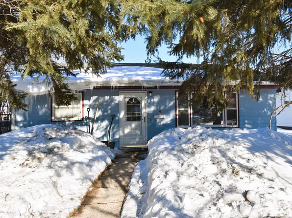 112 Merriam Ave S, Thief River Falls, MN 56701