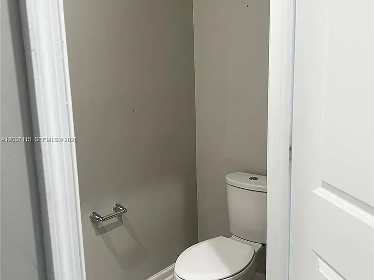 6349 Topsail Dr — Photo 12