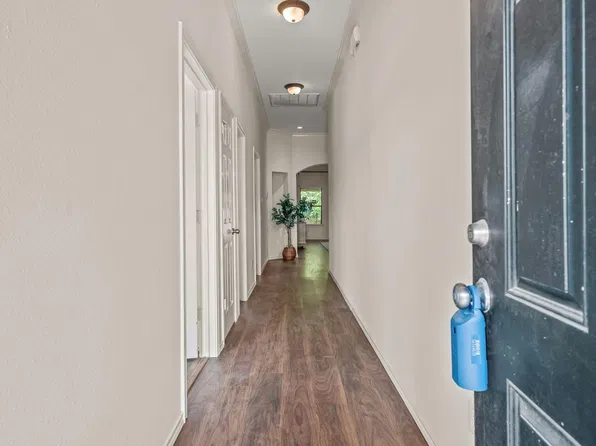 502 S Main St APT B, Aubrey, TX 76227