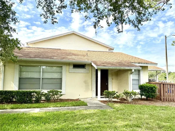14607 Pine Glen Cir, Lutz, FL 33559