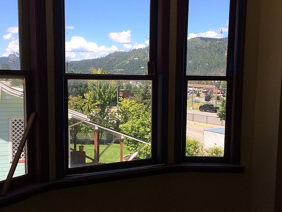 bay window looking west toward gondola