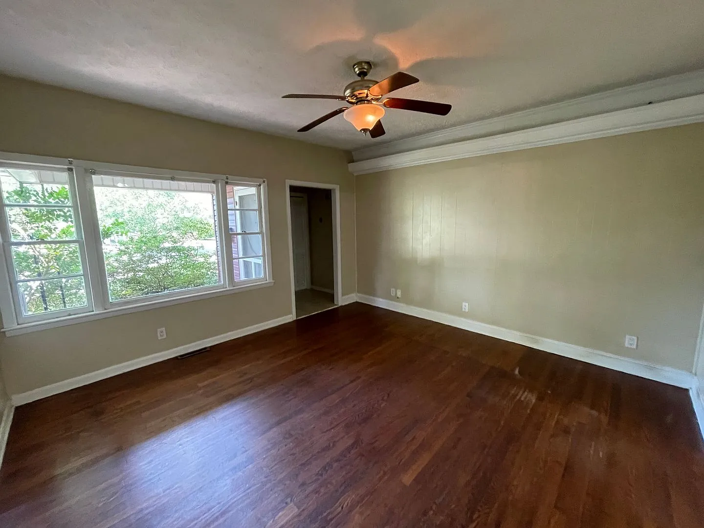 SH074-Lafayette Apartments — Photo 3