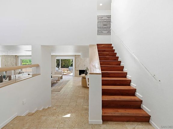 5th image of 2264 Caminito Castillo
