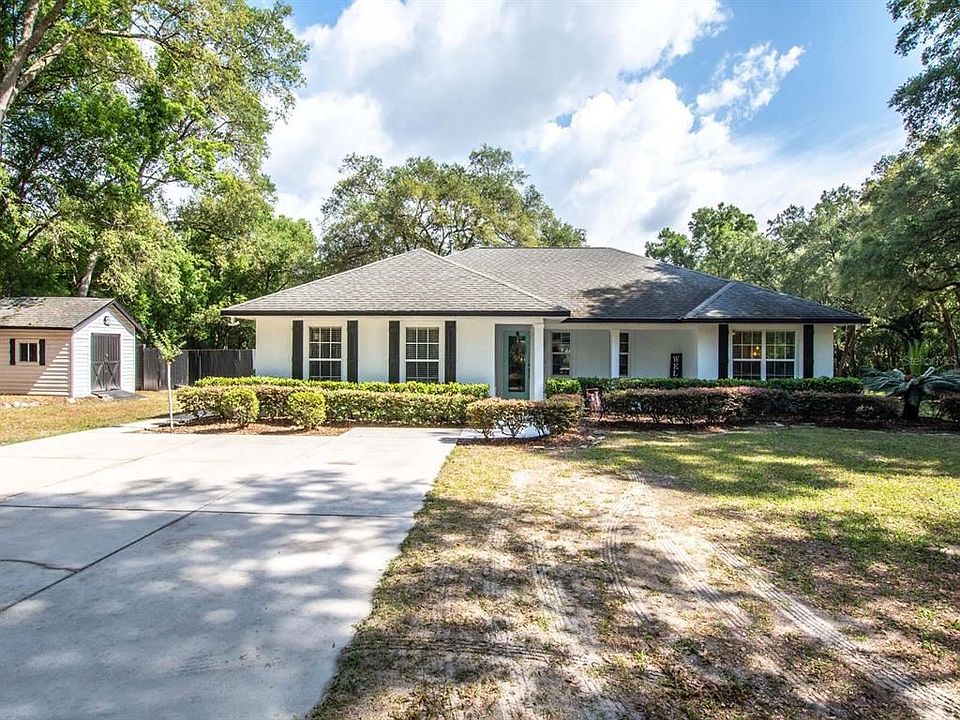1st image of 21643 Magnolia Ave