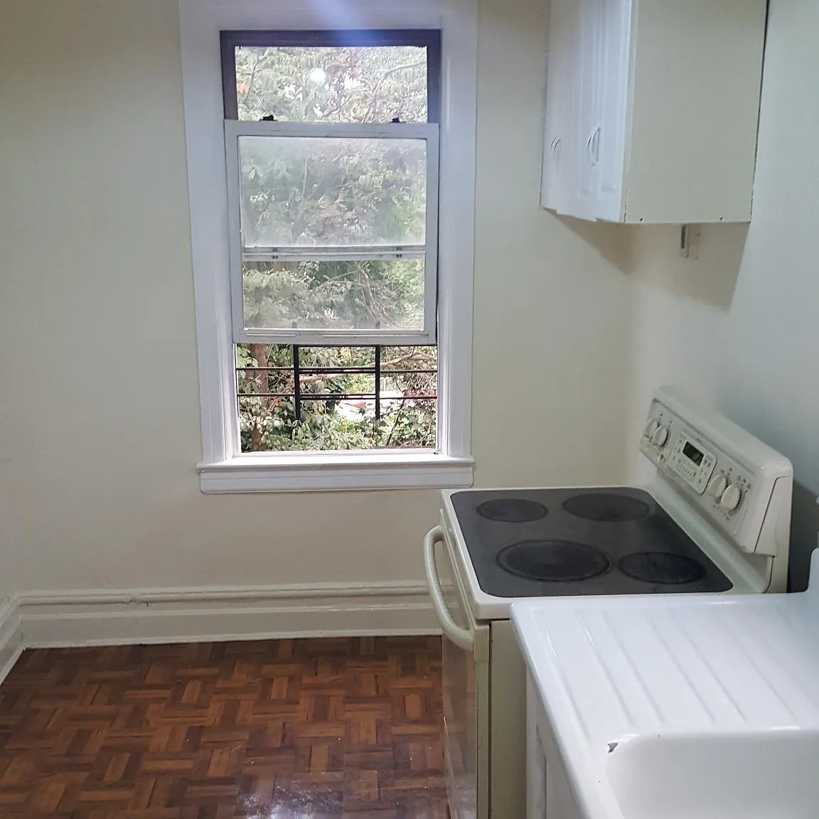 70 Morningside Ave — Photo 1