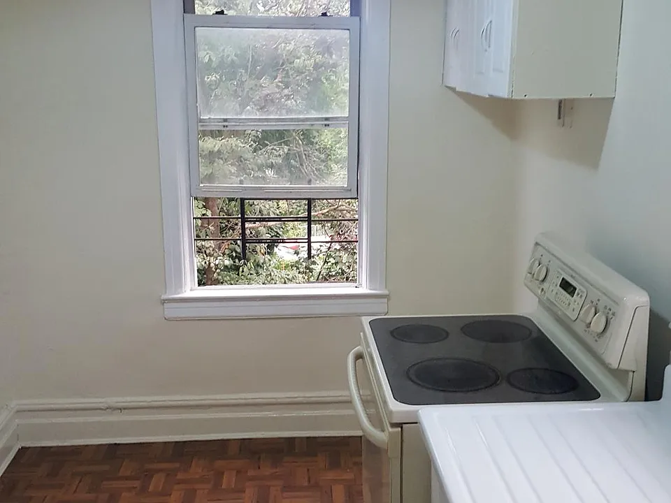 70 Morningside Ave #2S