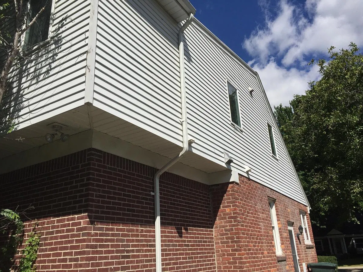 3 bed, 2000 sqft, $2,900 — Photo 3