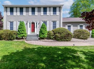108 Wilbur Rd, Lincoln, RI 02865