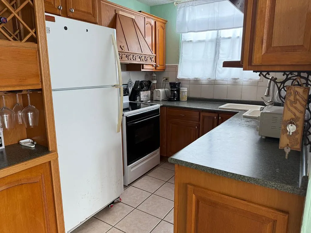 2 bed, 2.0 bath, 958 sqft, $1,900 — Photo 4