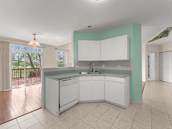 5th image of 16848 S Sunset Ridge Ct #2