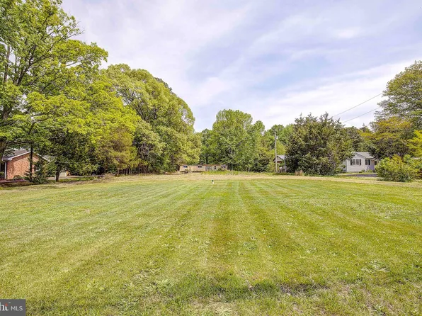 21214 Colton Point Rd, Avenue, MD 20609