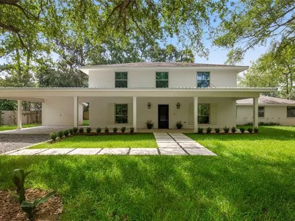 303 Ouachita Pl, Mandeville, LA 70471