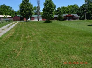 2210 Meisman Dr, Bethel, OH 45106