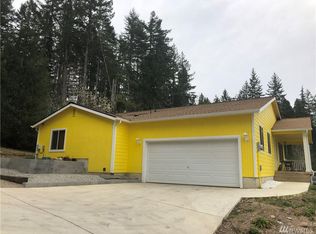 1810 E Trails End Dr, Belfair, WA 98528