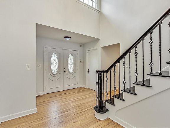 3rd image of 3635 Keenan Ln