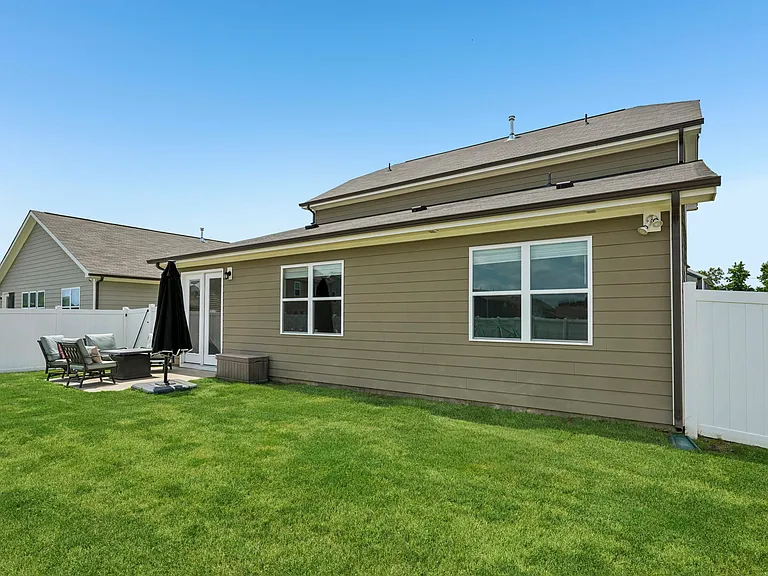 8007 Foxcroft Dr — Photo 22